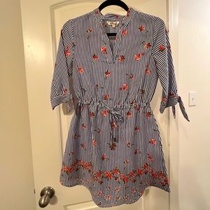 Hint of Blush dress,  V neck, 3/4 sleeves and elastic belt for a flattering fit